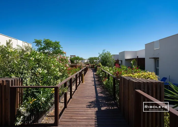 Riboleys - T2 Avec Clim Wifii Et Piscine * Виас