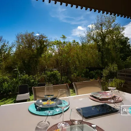 Apartment T2 Climatise Avec Wifi Et Piscine Vias