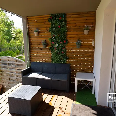 T2 Climatise Avec Wifi Et Piscine *